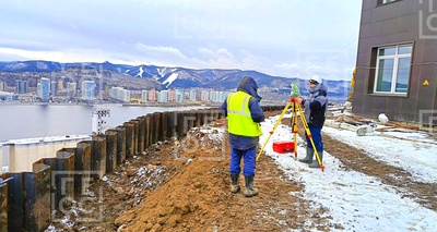 «ГЕОС» укрепляет склоны Красноярска: как ведутся работы по предотвращению оползней в Октябрьском районе
