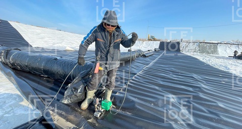 Спецгайд по сварке геомембраны при отрицательных температурах для дамб, полигонов ТКО и хвостохранилищ
