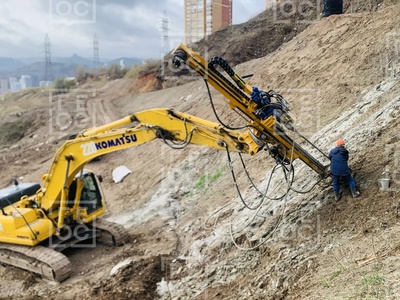 Укрепление склона в Красноярске: строители «ГЕОС» приступили к устройству нагельного поля