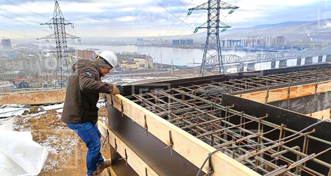 «ГЕОС» укрепляет склоны Красноярска: как ведутся работы по предотвращению оползней в Октябрьском районе